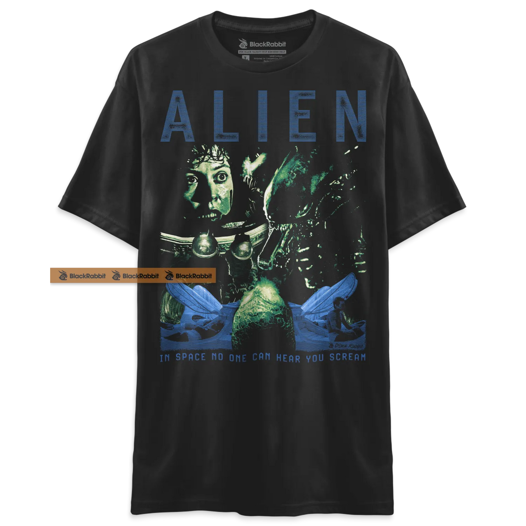 Black ’Alien’ movie graphic t-shirt.