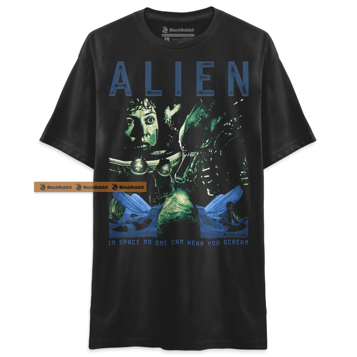 Black ’Alien’ movie graphic t-shirt.