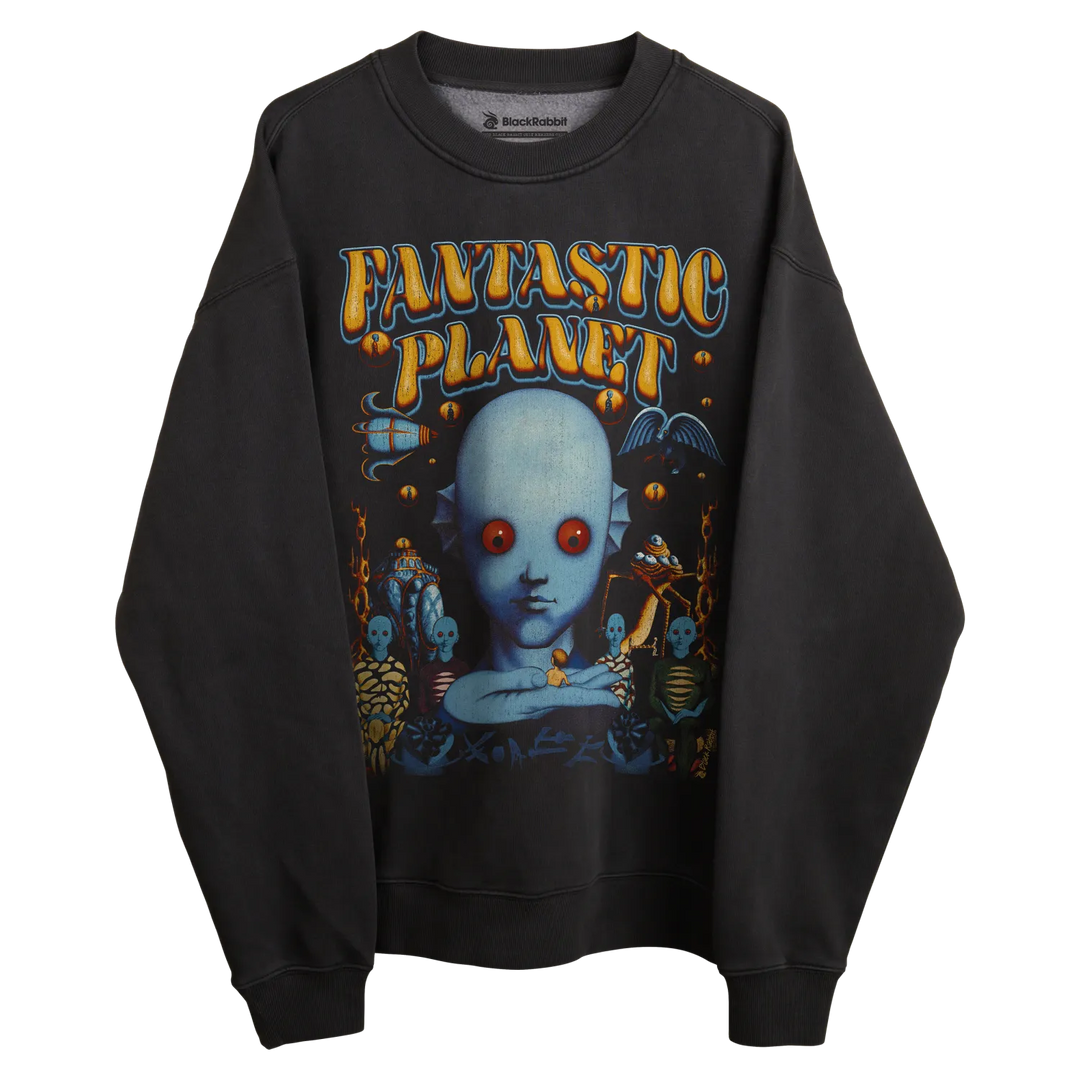 Black sweatshirt with ’fantastic planet’ graphic design featuring a blue alien face and various creatures.