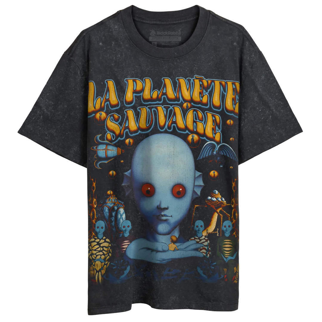 Dark gray vintage-style t-shirt with a colorful graphic print featuring a blue humanoid figure with red eyes and the text ’LA PLANETE SAUVAGE’.