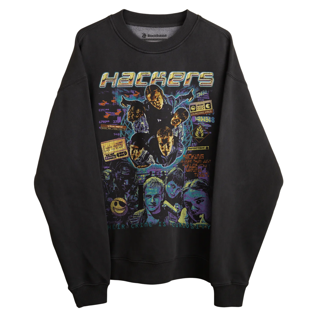 Charcoal gray sweatshirt with ’hackers’ graphic and characters from the movie, made of cotton.