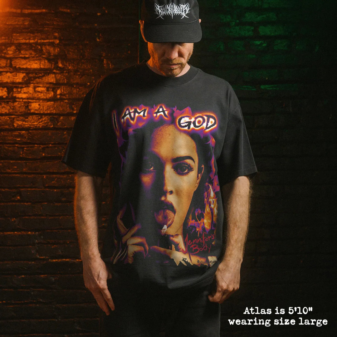 Model wearing heavy tee with jennifers body graphic 