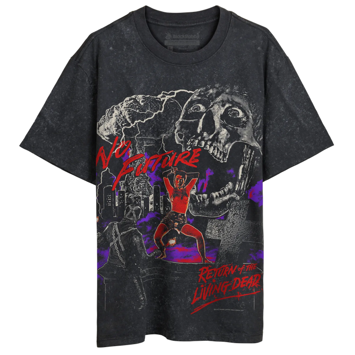 Black t-shirt with graphic design featuring a red and purple skeleton, skull background, and text ’no fear’ and ’reborn for living dead,’ made of cotton.